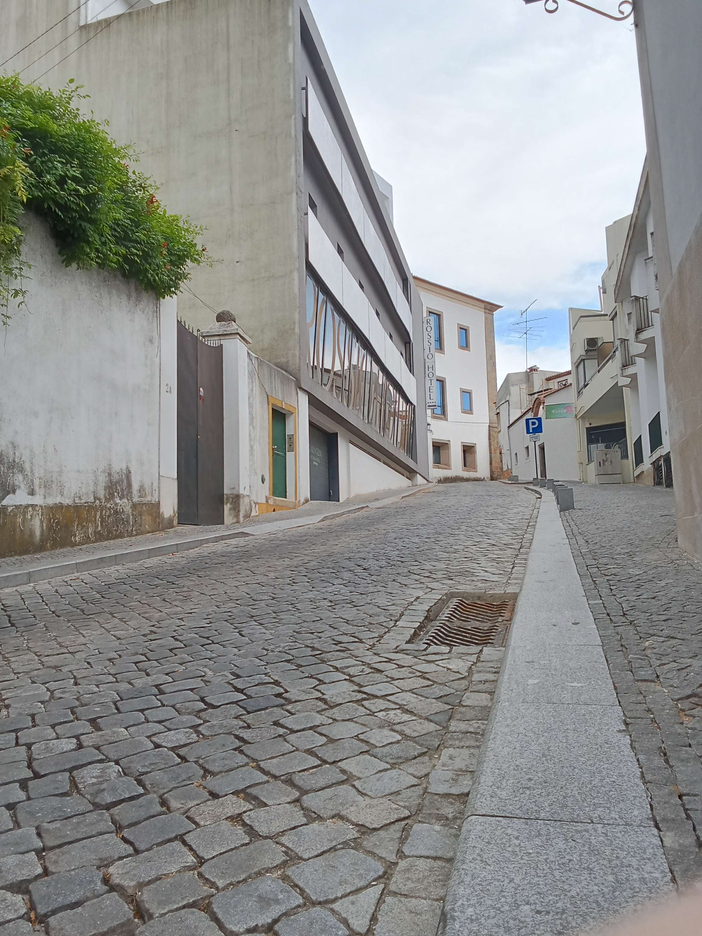 mmm yummy rust. also if you dox me, i recommend headin to the nearby baguete place, it was pretty nice as an alternative for skipping lunch while i was in highschool